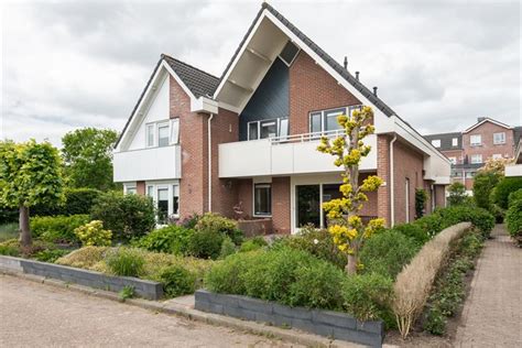 Koopwoningen Almkerk .